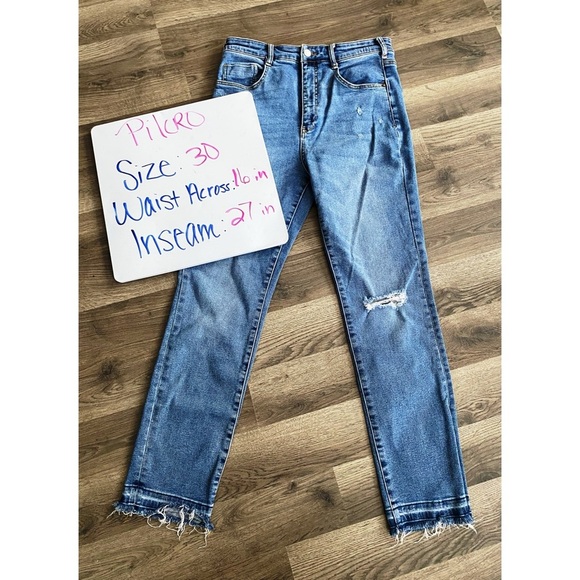 ANTHROPOLOGIE Pilcro Ripped High Rise Cigarette Slim Straight Jeans - Picture 4 of 7